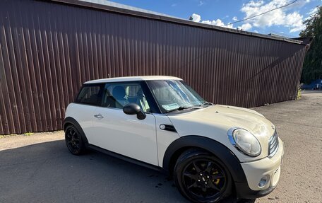 MINI Hatch, 2011 год, 750 000 рублей, 2 фотография