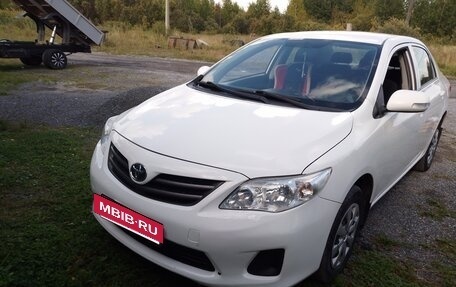 Toyota Corolla, 2011 год, 850 000 рублей, 4 фотография