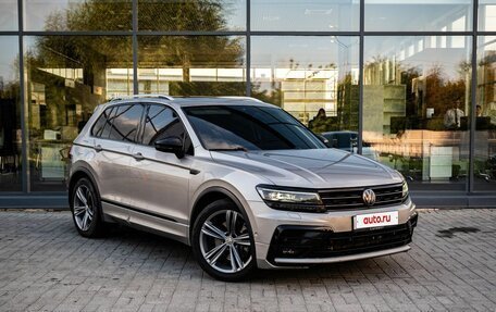 Volkswagen Tiguan II, 2019 год, 2 500 000 рублей, 5 фотография