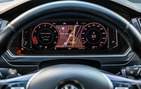 Volkswagen Tiguan II, 2019 год, 2 500 000 рублей, 16 фотография
