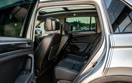 Volkswagen Tiguan II, 2019 год, 2 500 000 рублей, 13 фотография