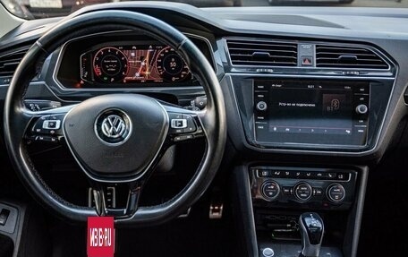 Volkswagen Tiguan II, 2019 год, 2 500 000 рублей, 19 фотография