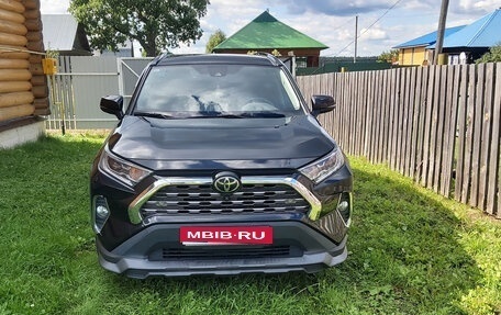 Toyota RAV4, 2019 год, 3 300 000 рублей, 1 фотография