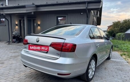 Volkswagen Jetta VI, 2018 год, 1 700 000 рублей, 4 фотография