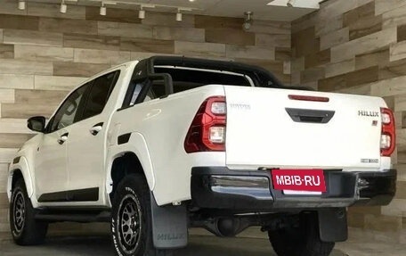 Toyota Hilux VIII, 2021 год, 3 100 000 рублей, 2 фотография