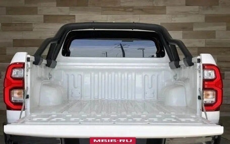 Toyota Hilux VIII, 2021 год, 3 100 000 рублей, 6 фотография