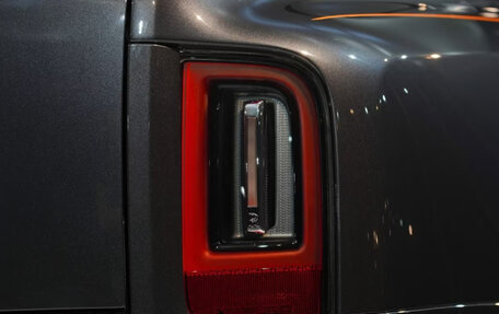 Rolls-Royce Cullinan, 2025 год, 50 000 000 рублей, 14 фотография