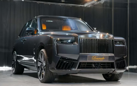 Rolls-Royce Cullinan, 2025 год, 50 000 000 рублей, 8 фотография