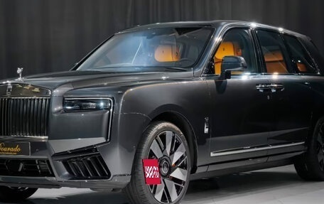 Rolls-Royce Cullinan, 2025 год, 50 000 000 рублей, 11 фотография