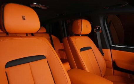 Rolls-Royce Cullinan, 2025 год, 50 000 000 рублей, 23 фотография