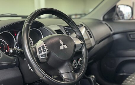 Mitsubishi Outlander III рестайлинг 3, 2012 год, 1 349 000 рублей, 12 фотография