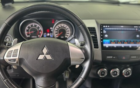 Mitsubishi Outlander III рестайлинг 3, 2012 год, 1 349 000 рублей, 13 фотография