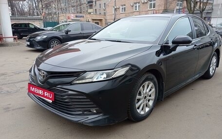 Toyota Camry, 2021 год, 1 299 000 рублей, 2 фотография