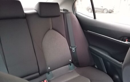 Toyota Camry, 2021 год, 1 299 000 рублей, 8 фотография
