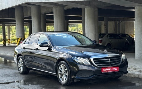 Mercedes-Benz E-Класс, 2017 год, 2 890 000 рублей, 1 фотография