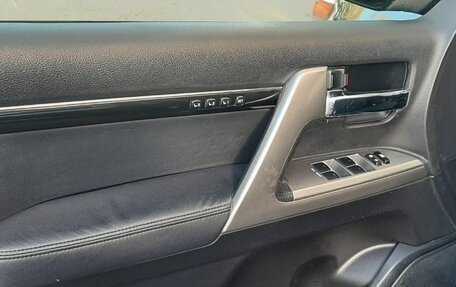 Toyota Land Cruiser 200, 2013 год, 3 780 000 рублей, 23 фотография