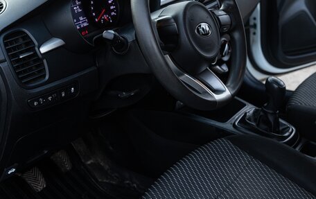 KIA Rio IV, 2018 год, 890 000 рублей, 5 фотография