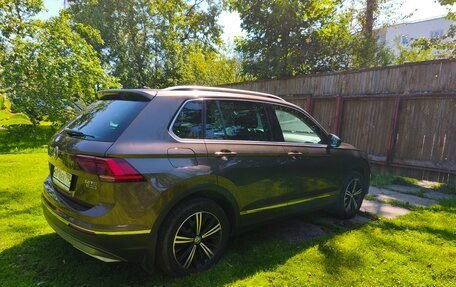 Volkswagen Tiguan II, 2018 год, 2 400 000 рублей, 7 фотография