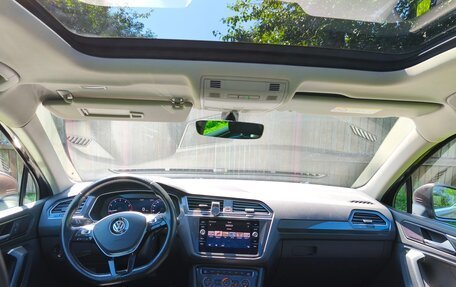 Volkswagen Tiguan II, 2018 год, 2 400 000 рублей, 9 фотография