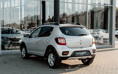 Renault Sandero II рестайлинг, 2015 год, 900 000 рублей, 6 фотография