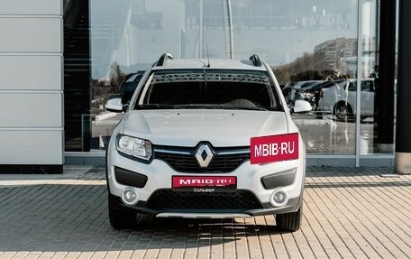 Renault Sandero II рестайлинг, 2015 год, 900 000 рублей, 3 фотография
