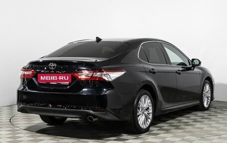 Toyota Camry, 2018 год, 2 129 898 рублей, 5 фотография