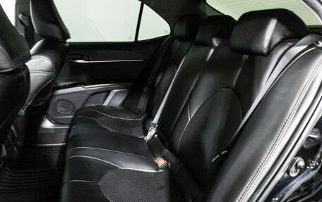 Toyota Camry, 2018 год, 2 129 898 рублей, 10 фотография