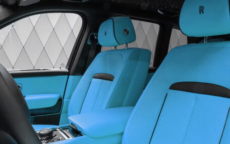 Rolls-Royce Cullinan, 2025 год, 50 000 000 рублей, 13 фотография