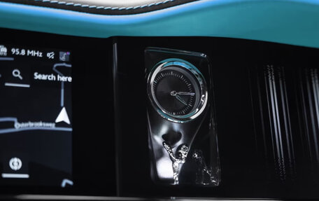 Rolls-Royce Cullinan, 2025 год, 50 000 000 рублей, 17 фотография