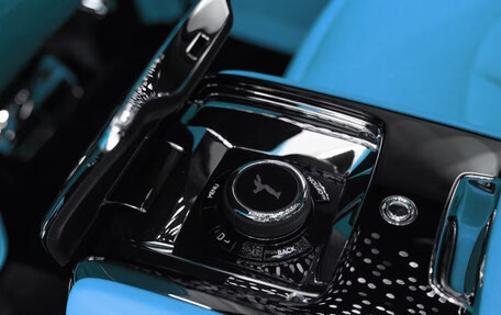 Rolls-Royce Cullinan, 2025 год, 50 000 000 рублей, 19 фотография