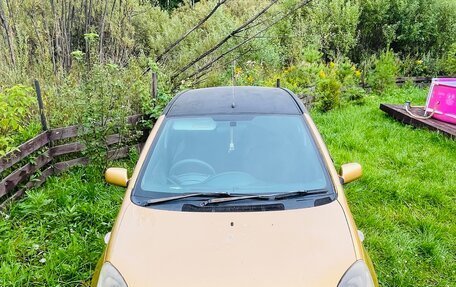 Toyota Vitz, 2000 год, 340 000 рублей, 2 фотография