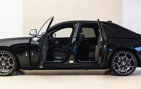 Rolls-Royce Ghost Series II рестайлинг, 2025 год, 45 000 000 рублей, 6 фотография