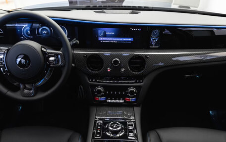 Rolls-Royce Ghost Series II рестайлинг, 2025 год, 45 000 000 рублей, 7 фотография