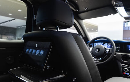 Rolls-Royce Ghost Series II рестайлинг, 2025 год, 45 000 000 рублей, 11 фотография