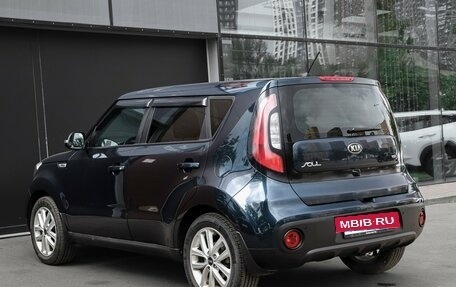 KIA Soul II рестайлинг, 2018 год, 1 697 000 рублей, 7 фотография