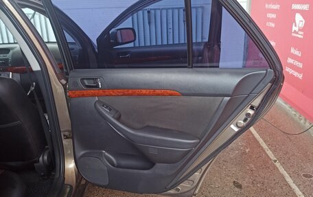Toyota Avensis III рестайлинг, 2006 год, 780 000 рублей, 14 фотография