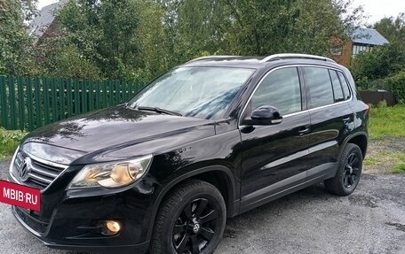 Volkswagen Tiguan I, 2010 год, 890 000 рублей, 2 фотография