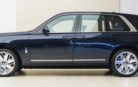 Rolls-Royce Cullinan, 2025 год, 50 000 000 рублей, 5 фотография