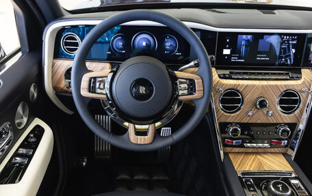 Rolls-Royce Cullinan, 2025 год, 50 000 000 рублей, 7 фотография