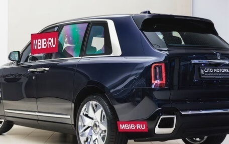 Rolls-Royce Cullinan, 2025 год, 50 000 000 рублей, 6 фотография