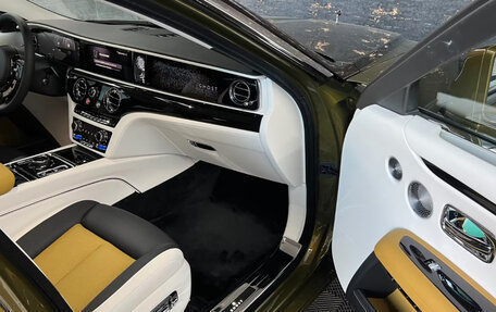 Rolls-Royce Ghost Series II рестайлинг, 2025 год, 44 000 000 рублей, 10 фотография