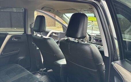 Toyota RAV4, 2014 год, 1 700 000 рублей, 5 фотография