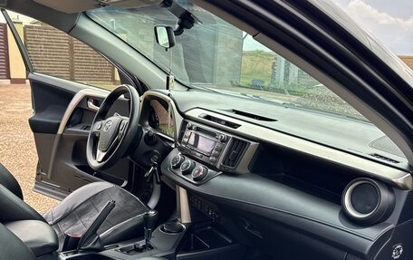 Toyota RAV4, 2014 год, 1 700 000 рублей, 6 фотография
