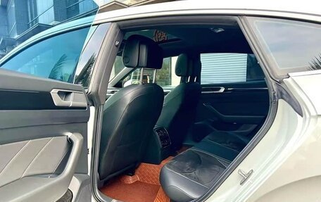 Volkswagen Passat CC, 2022 год, 1 999 999 рублей, 9 фотография