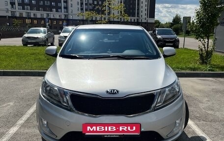 KIA Rio III рестайлинг, 2014 год, 900 000 рублей, 2 фотография