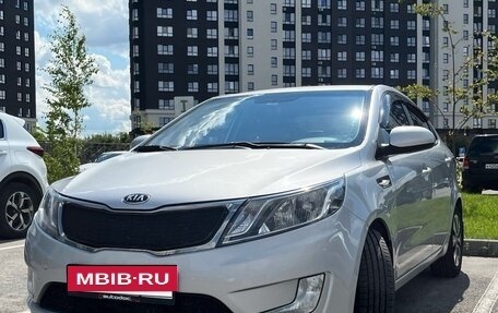 KIA Rio III рестайлинг, 2014 год, 900 000 рублей, 4 фотография