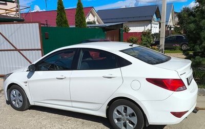 Hyundai Solaris II рестайлинг, 2016 год, 850 000 рублей, 1 фотография
