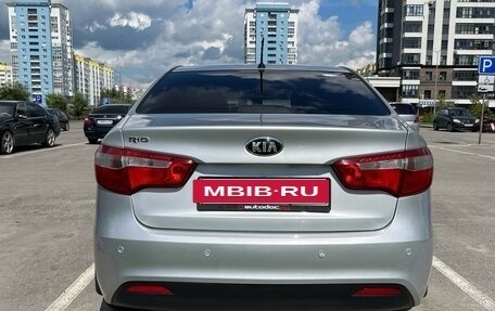 KIA Rio III рестайлинг, 2014 год, 900 000 рублей, 13 фотография