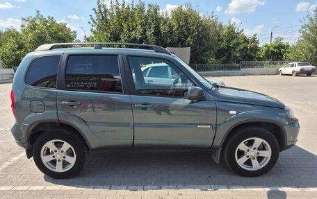 Chevrolet Niva I рестайлинг, 2017 год, 800 000 рублей, 8 фотография