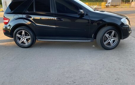 Mercedes-Benz M-Класс, 2009 год, 1 300 000 рублей, 2 фотография